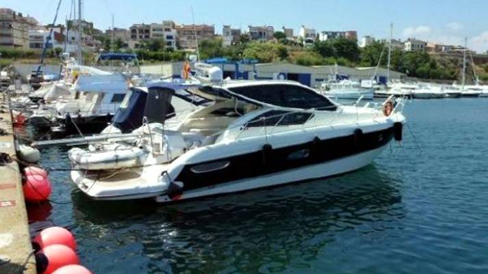 Cranchi 43 HT Amarrada
